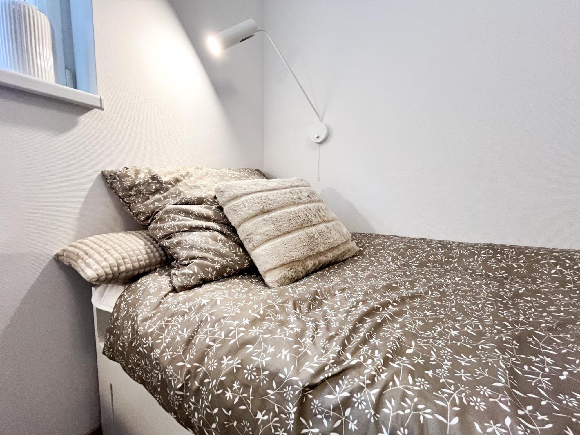 ヴロツワフWalk To Park, Modern 2Bd Kitchen! Balcony, Parkingアパートメント エクステリア 写真
