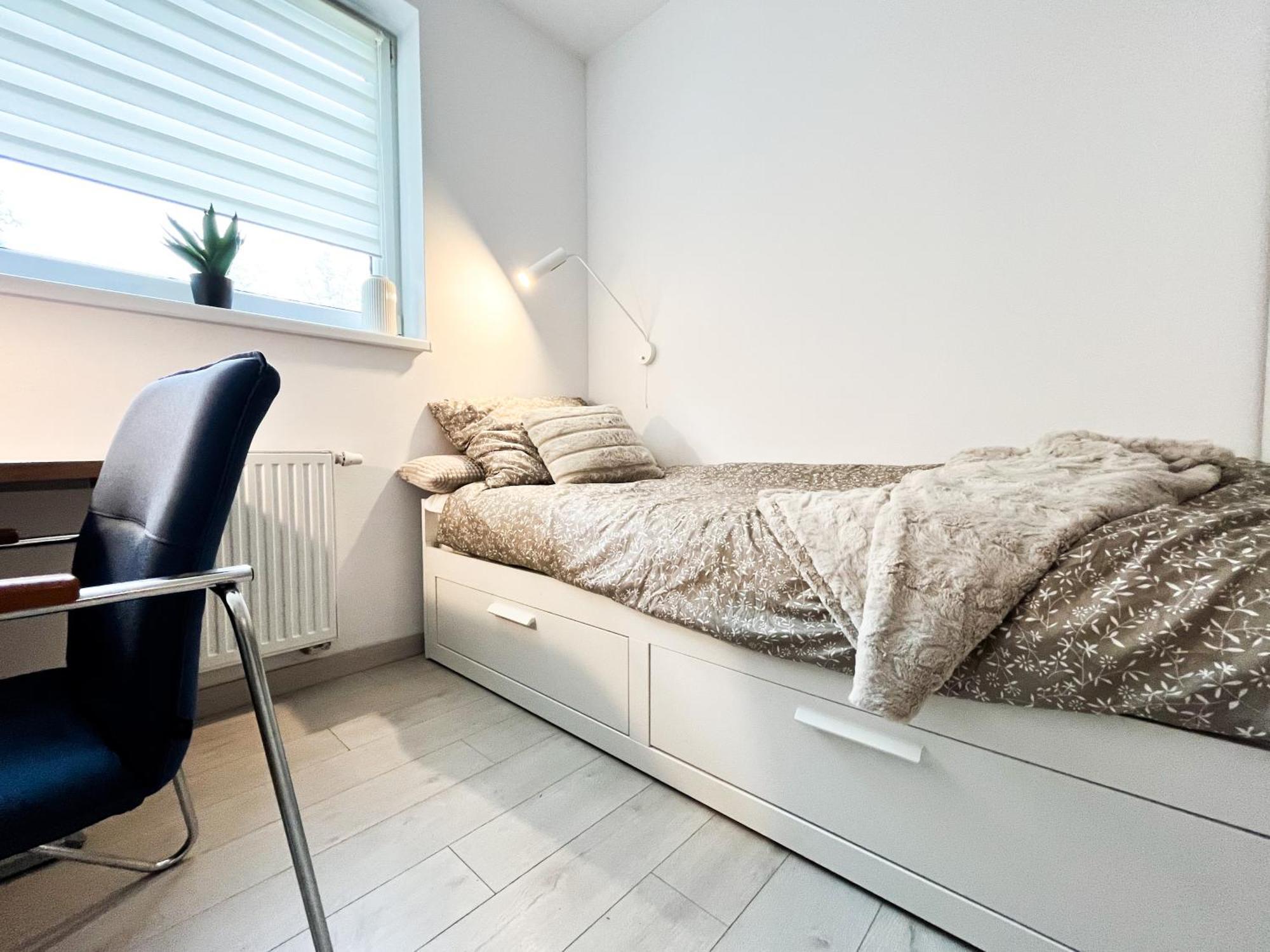 ヴロツワフWalk To Park, Modern 2Bd Kitchen! Balcony, Parkingアパートメント エクステリア 写真